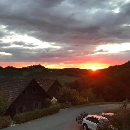 Weingut-gaestezimmer Pongratz *