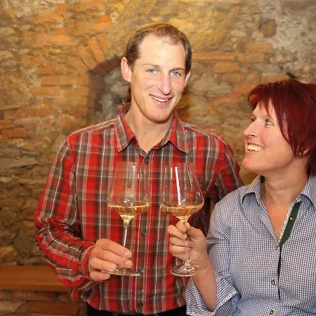 Weingut-gaestezimmer Pongratz *