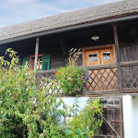 Weingut-gaestezimmer Pongratz Lantgård *