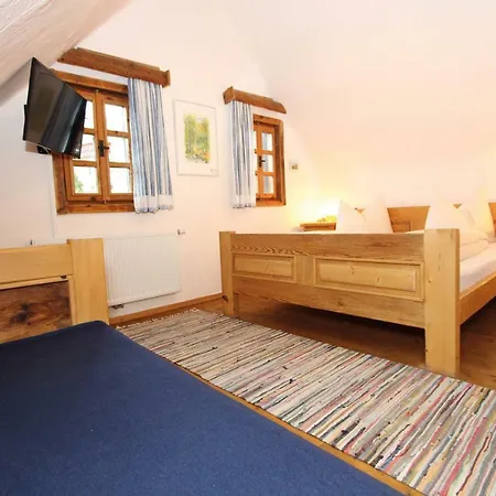 Lantgård Weingut-gaestezimmer Pongratz *